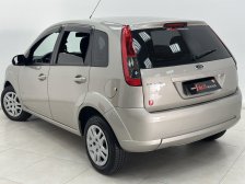 Ford  foto 2