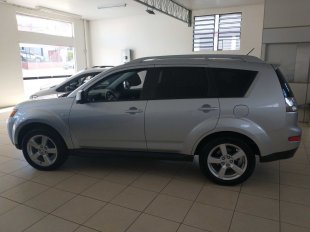 Mitsubishi foto 2